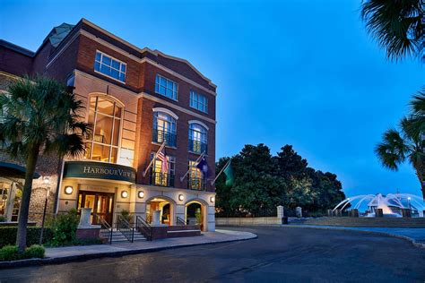 top luxury hotels charleston sc.